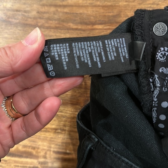 We The Free crvy vintage black shorts - Free People Black Denim Shorts Sz28 - Picture 6 of 12